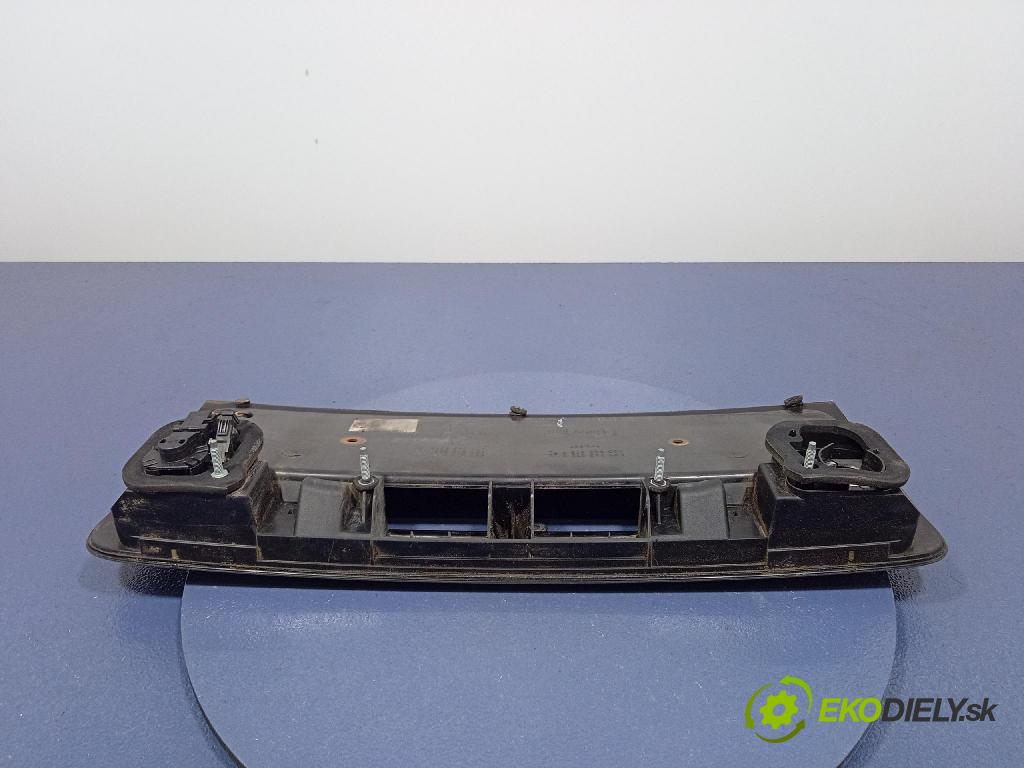 Audi A6 2002 zaslepka: Zad: 4B5945695