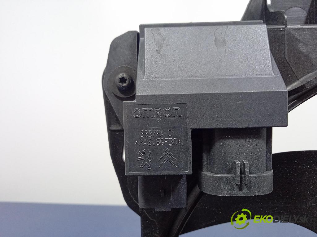 Citroen Ds3 2012 ventilátor Chladič: 9682895680