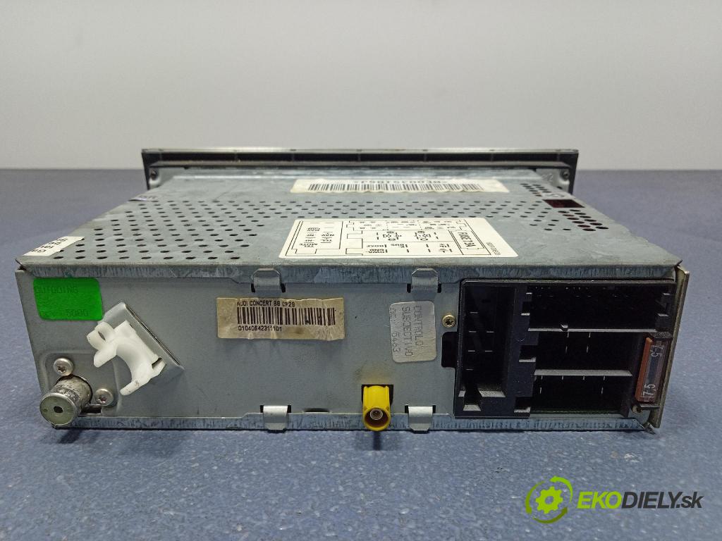 Audi A4 2003 Radio I Navigácia: 8E0035186J