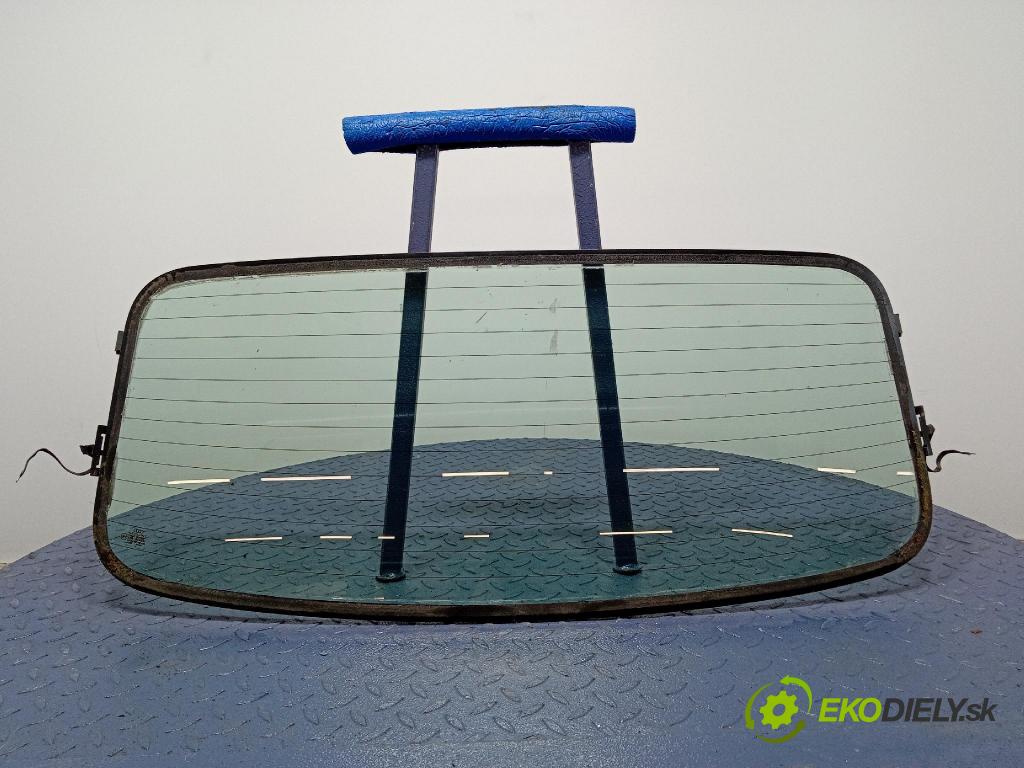 Audi A4 2003 sklo zadní