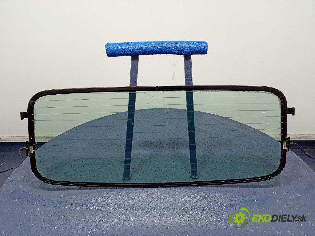Audi A4 2003 sklo zadní 