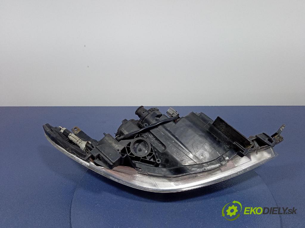 Mazda 5 2007 světlo Levý: C235-51040
