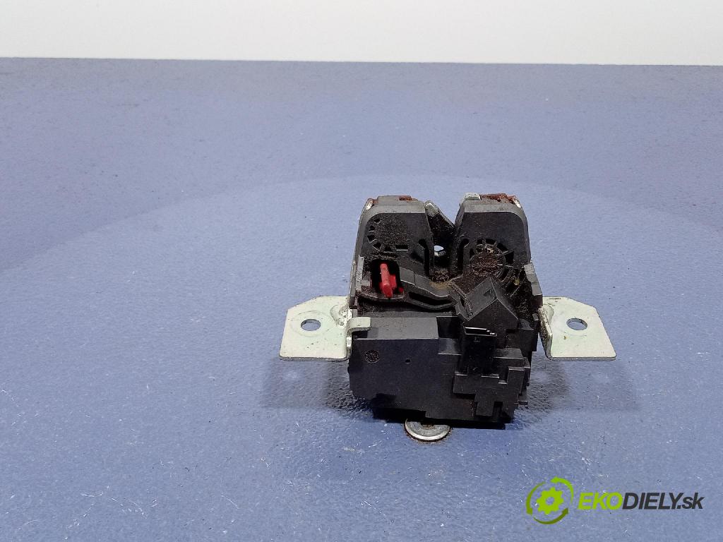 Mercedes A 200 2005 zámek Klapky: kufr A1697400036