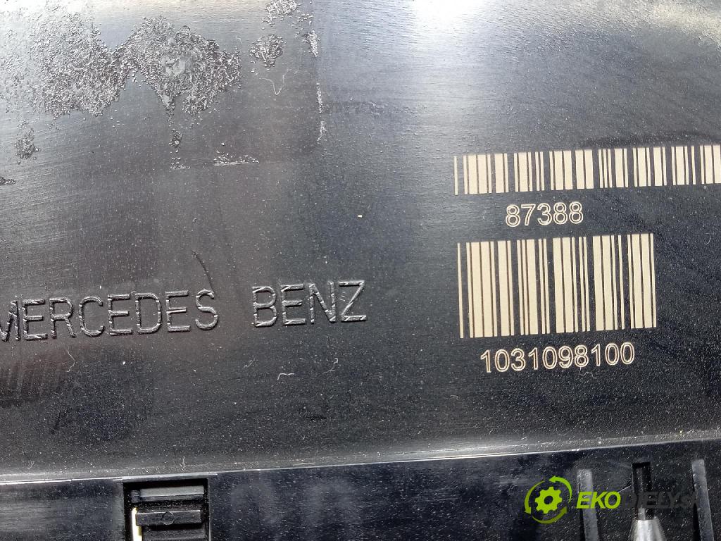 Mercedes A 200 2005 prístrojovka/ budíky 1031098100