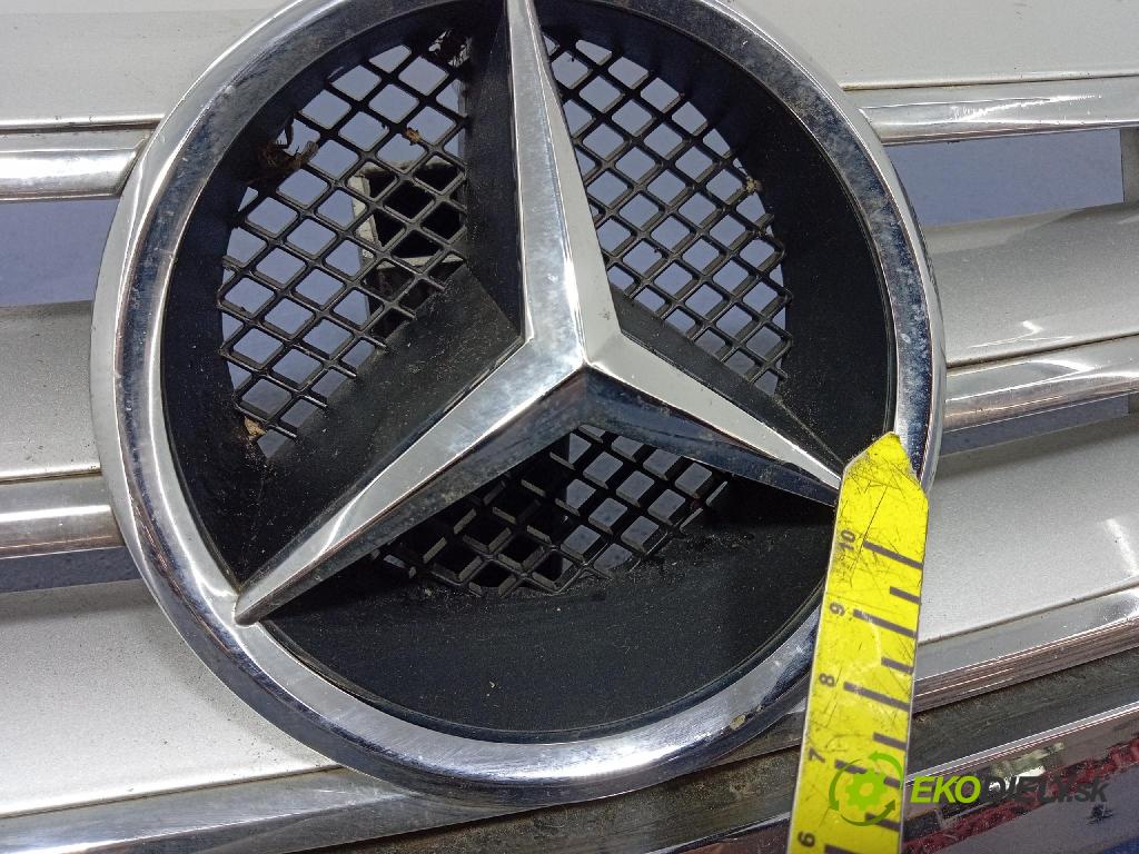 Mercedes A 200 2005 mřížka / Gril: 1698800983