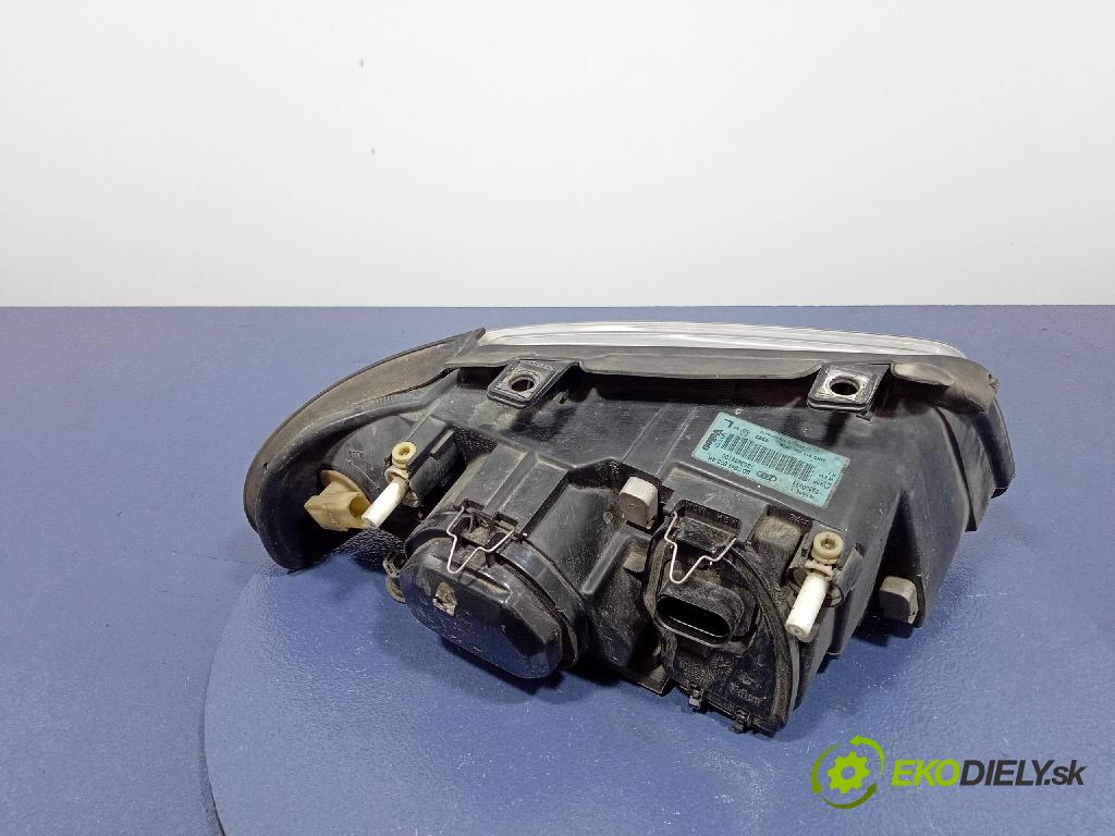 Audi A4 2000 světlo Levý: 8D0941003AK