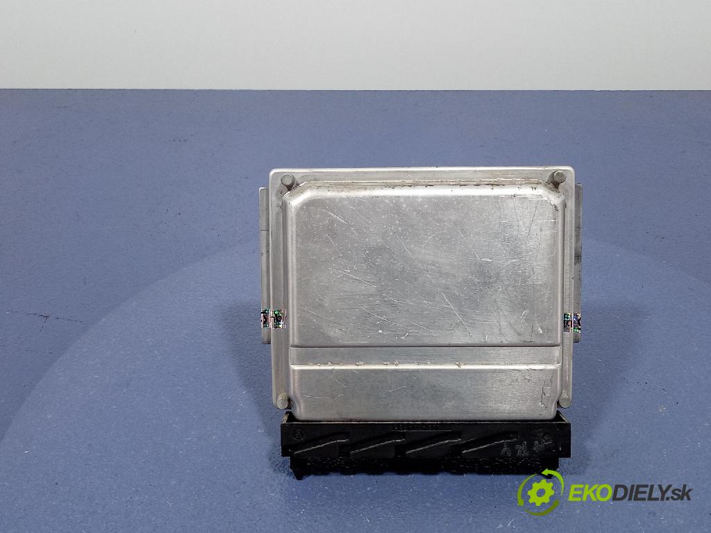 Volvo S80 2000 riadiaca jednotka Motor: 09496667A
