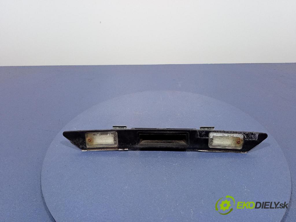 Audi A3 1.9 tdi 2004 zaslepka: Zad: 8E0827657D