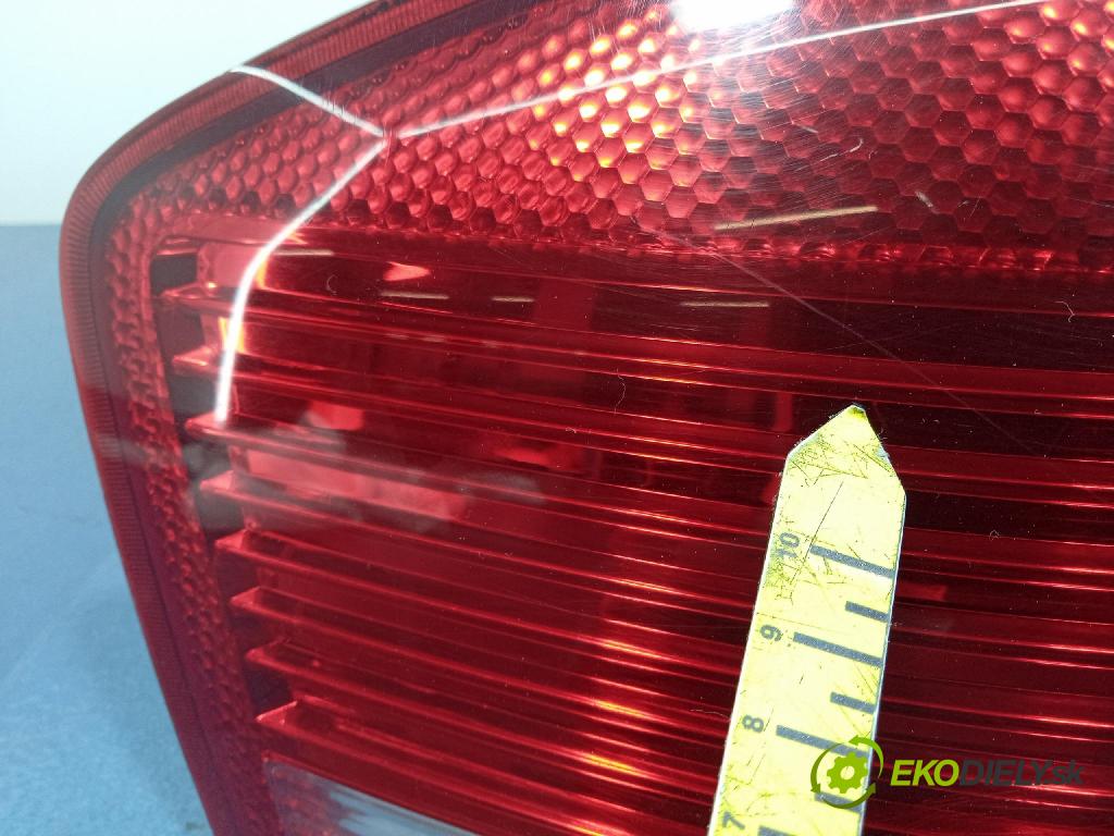 Audi A3 1.9 tdi 2004 světlo Zad: levá Mimo: 8P0945095