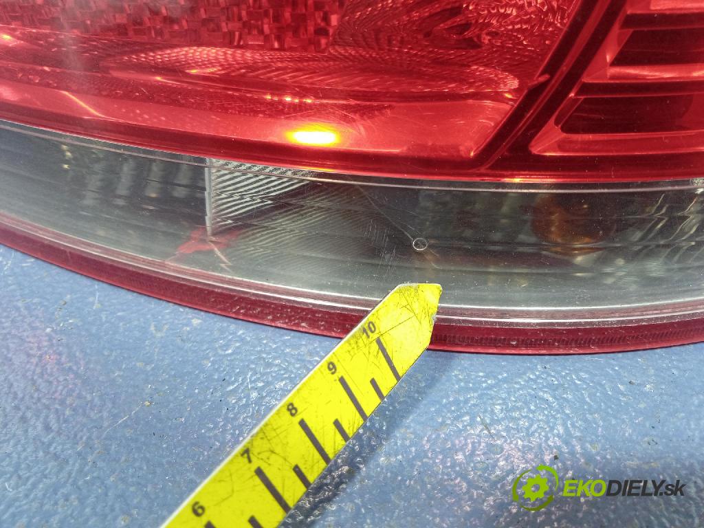 Audi A3 1.9 tdi 2004 světlo Zad: Práva: Mimo: 8P0945096