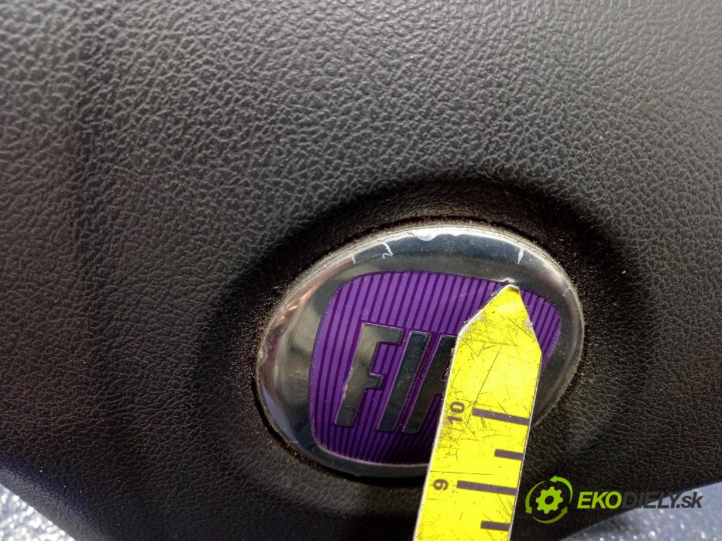 Fiat Fiorino 2009 Airbag: Řidiči: x 07354605270