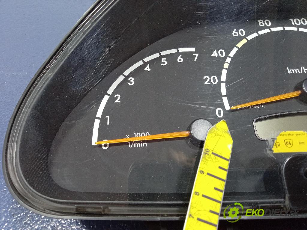 Mercedes Sprinter 2003 prístrojovka/ budíky A0014468521