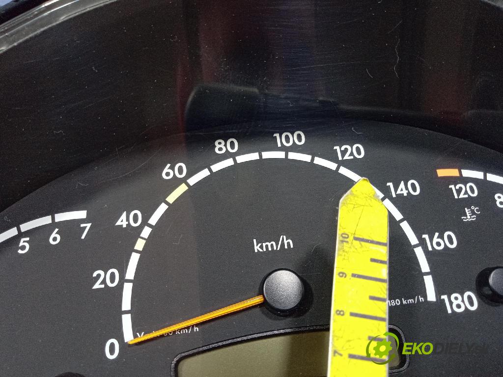 Mercedes Sprinter 2003 prístrojovka/ budíky A0014468521