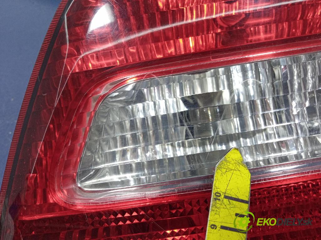 Volvo S40 2003 světlo Zad: Práva: Mimo: 30621884
