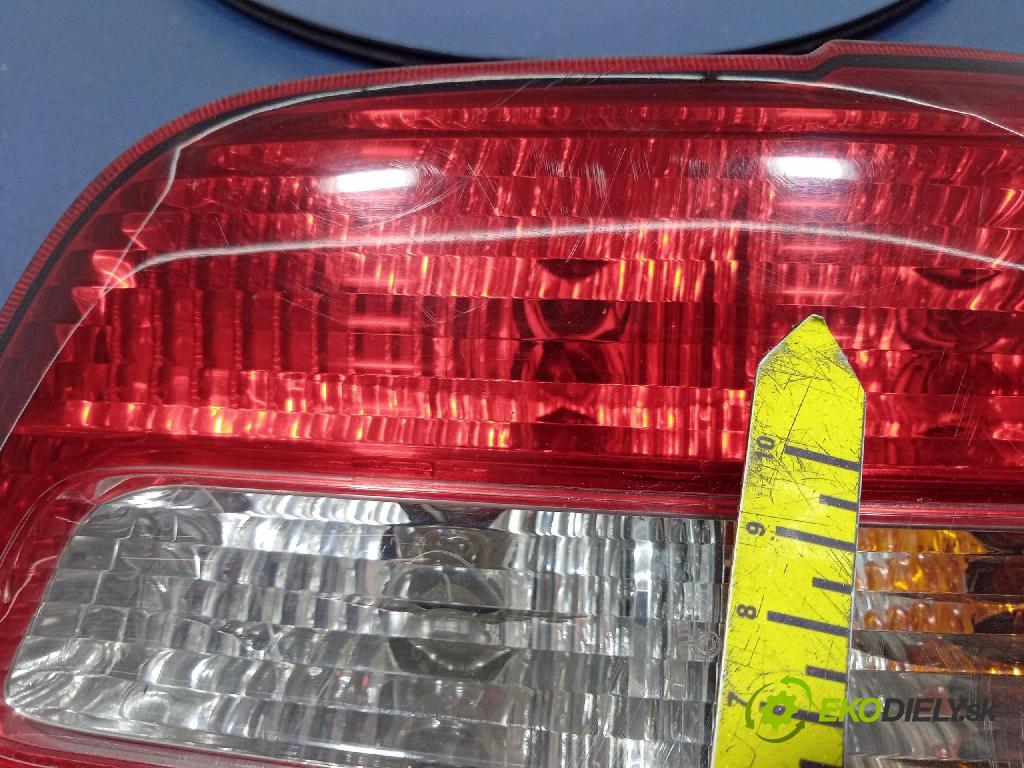 Volvo S40 2003 světlo Zad: Práva: Mimo: 30621884