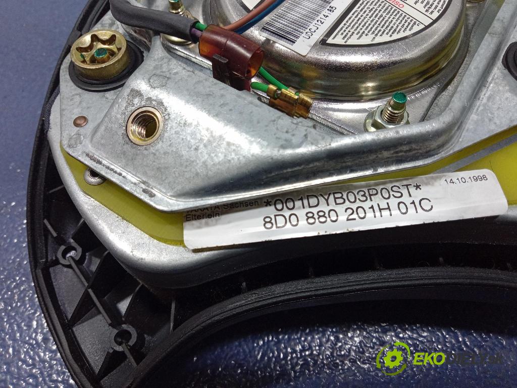 Audi A6 1999 volant 4BO124A