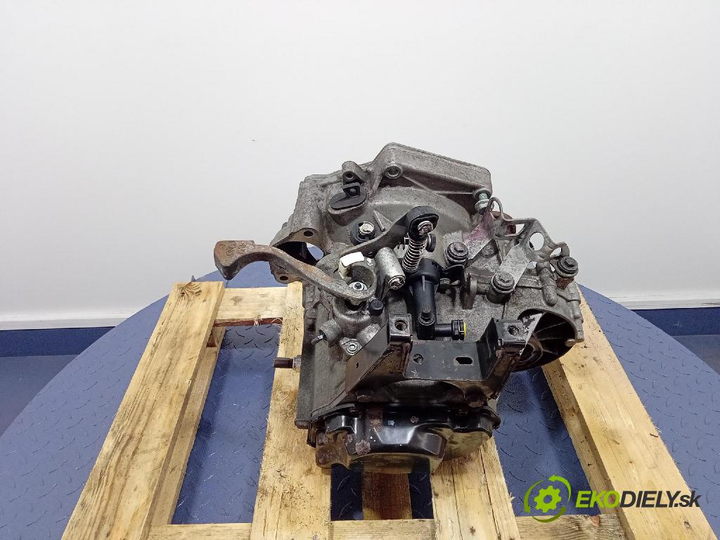 Seat Cordoba 2006 převodovka Ozubené kola: Manualna HCS