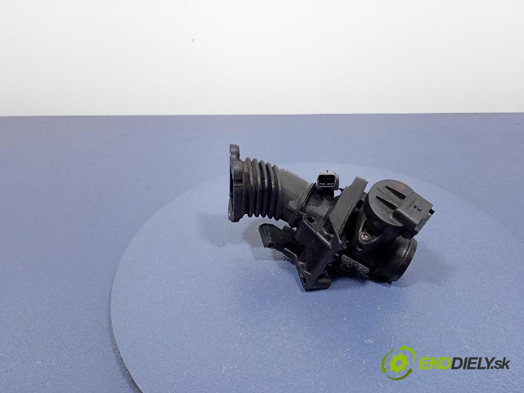 Ford Focus 2006 škrticí klapka 9643836980
