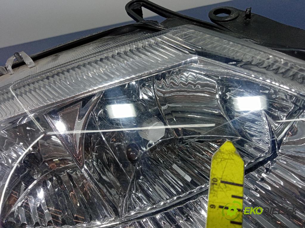 Citroen C3 2002 světlo v pravo: 552-1117R