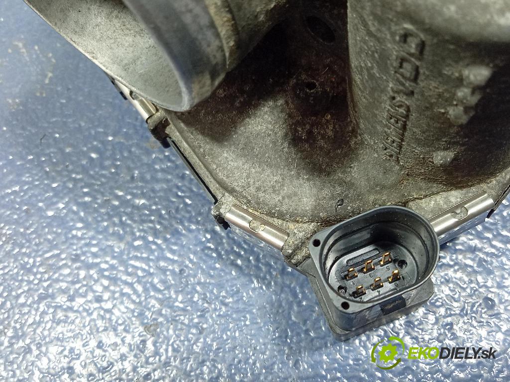 Vw Passat 2007 škrticí klapka 06F133062B