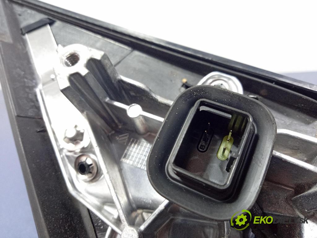 Bmw X6 2019 zpětné zrcátko prave