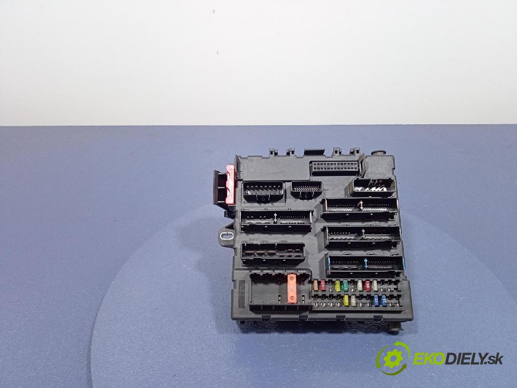 Opel Vectra 2005 skrinka Poistky: 13189926