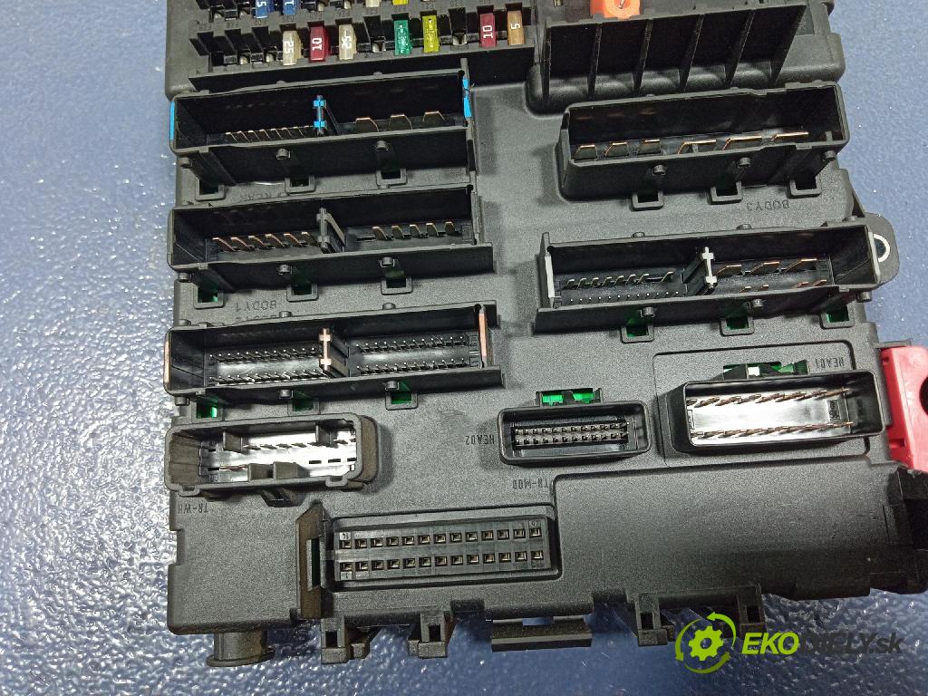 Opel Vectra 2005 skrinka Poistky: 13189926