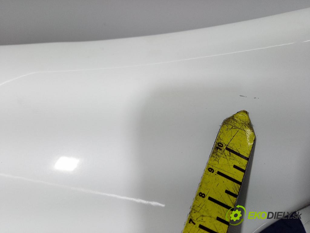 Kia Picanto 2022 blatnik před Levý: