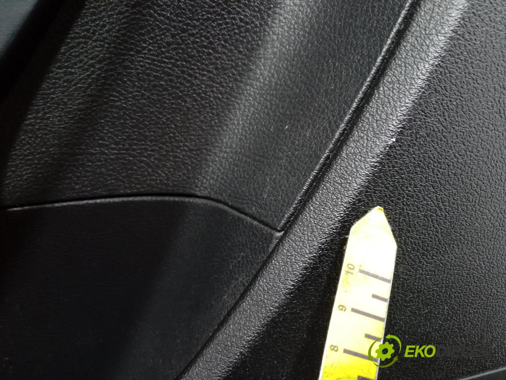 Vw Passat 2007 Tapacír: dveře Zad: levá
