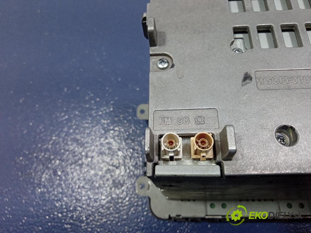 Vw Passat 2007 Radio I Navigácia: 3C0035195B