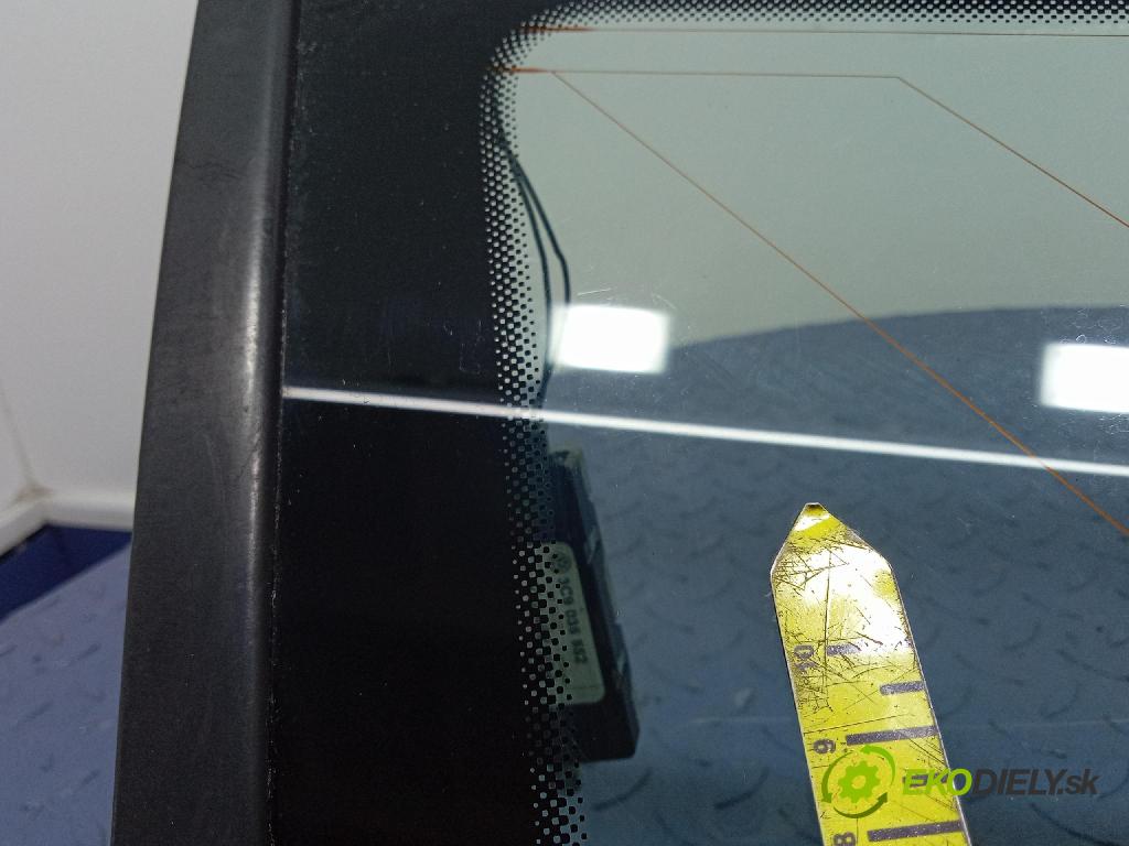 Vw Passat 2007 sklo Karosérie: Zad: