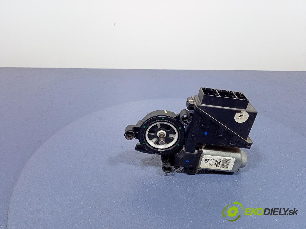 Vw Polo 2002 mechanizmus okna Okná: Predné v pravo: 6Q2959801A