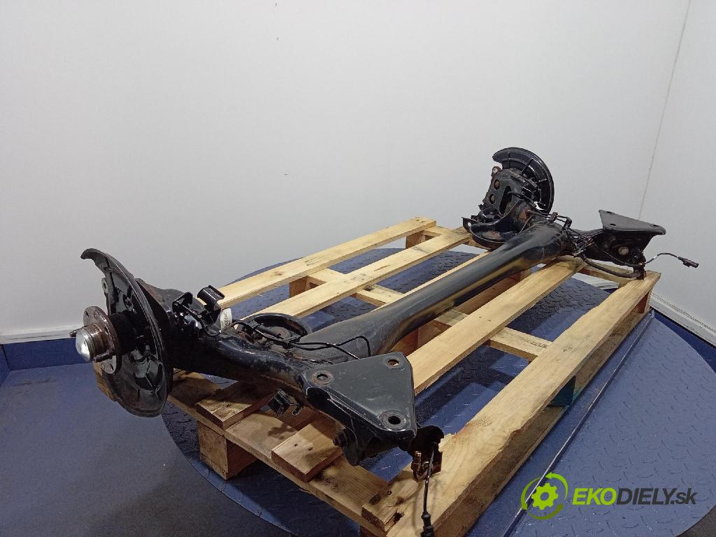 Fiat 500e 2015 výztuha Pozastavenia: Zad:
