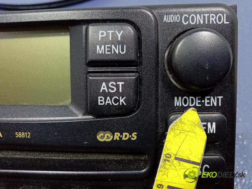 Toyota Rav4 2005 Radio I Navigácia: 86120-42130