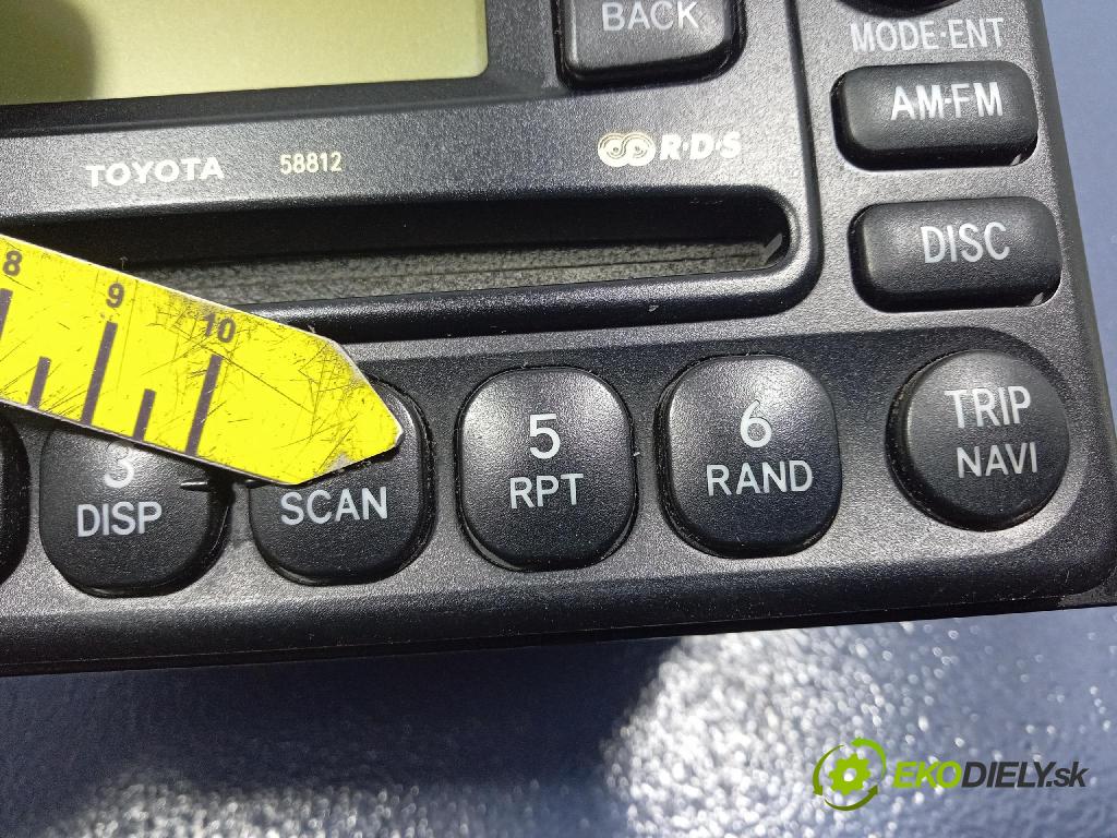 Toyota Rav4 2005 Radio I Navigácia: 86120-42130