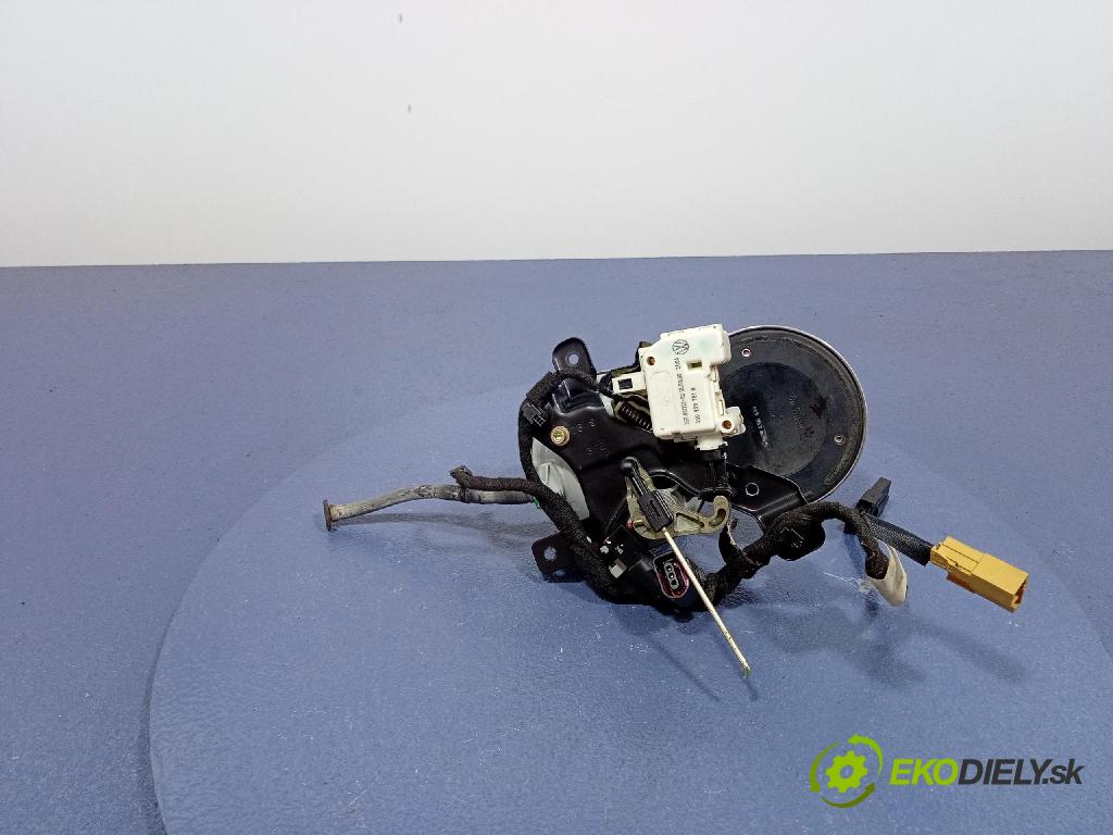 Vw New beetle 1998 klika Klapky: Zadní: 1C0827297C