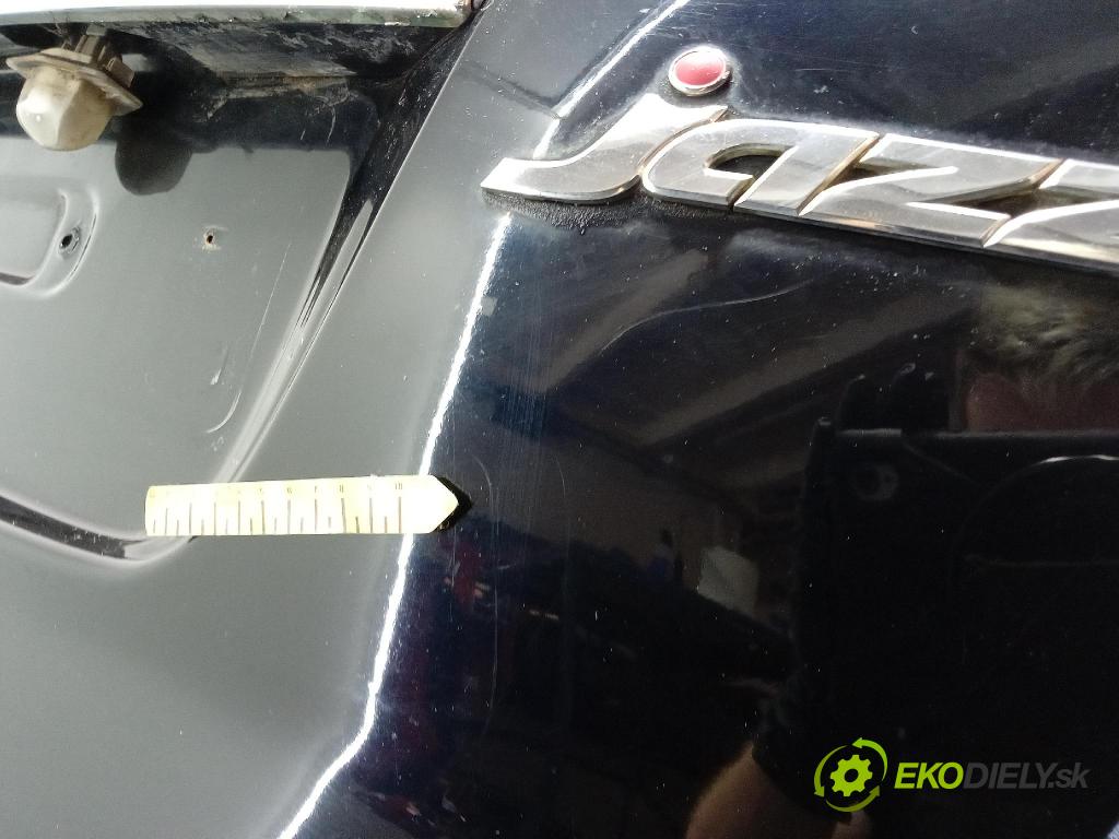 Honda Jazz 2005 zadní dveře kufra: kufr