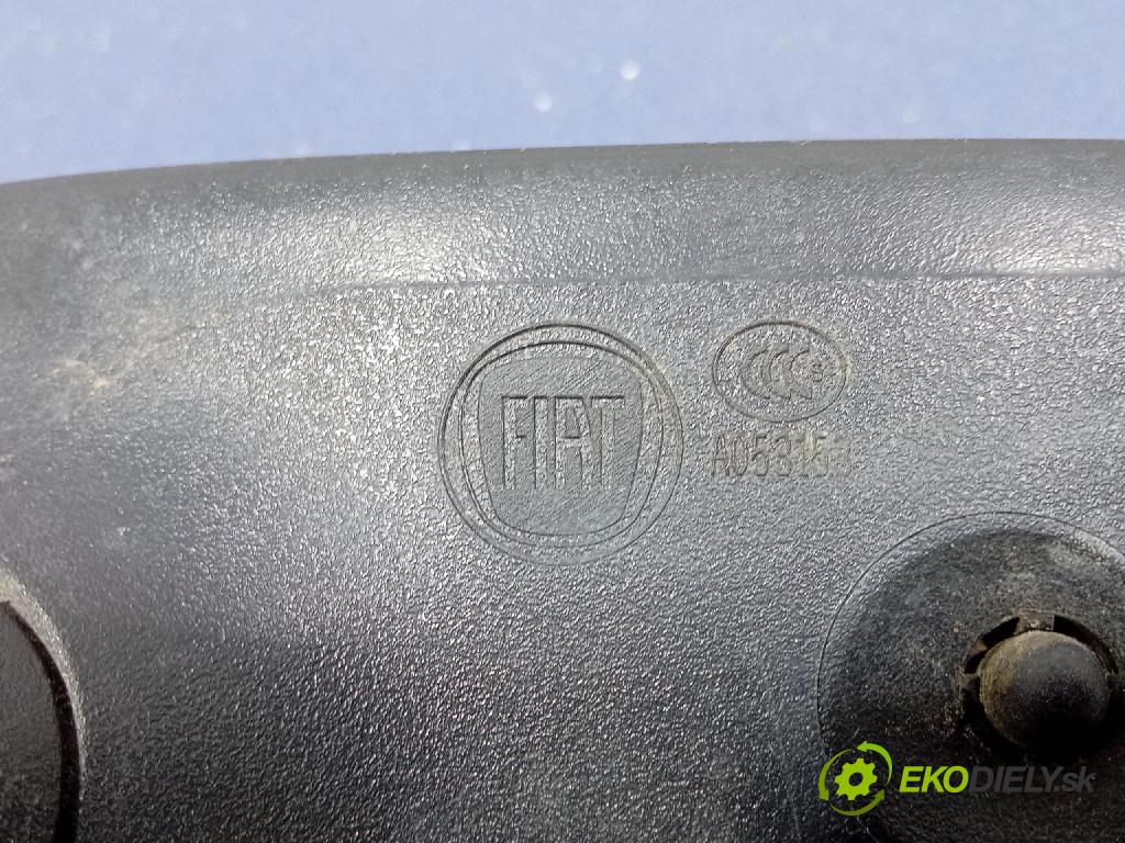 Fiat 500e 2015 zpětné zrcátko prave A053153