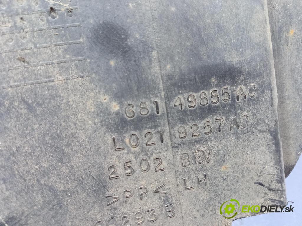 Fiat 500e 2015 blatník: Plastický před 68149855AC