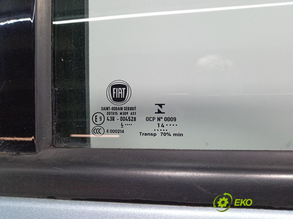 Fiat 500e 2015 dveře před prave