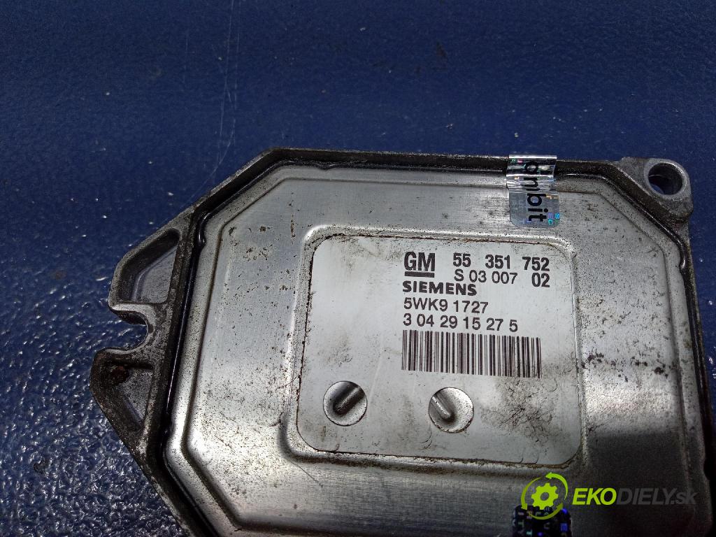 Opel Zafira 2003 riadiaca jednotka Motor: 55351752
