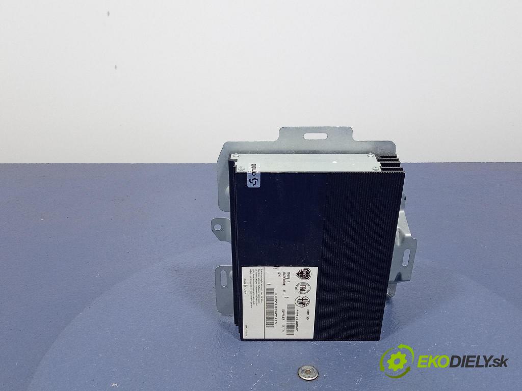 Fiat 500e 2015 Zesilovač: Rádio: Navigacia: 05091805AE