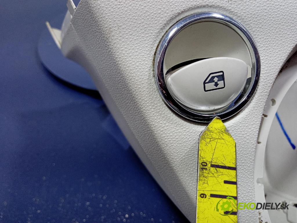 Fiat 500e 2015 kryt Plast: Interiéry: 5SU23LW9AA