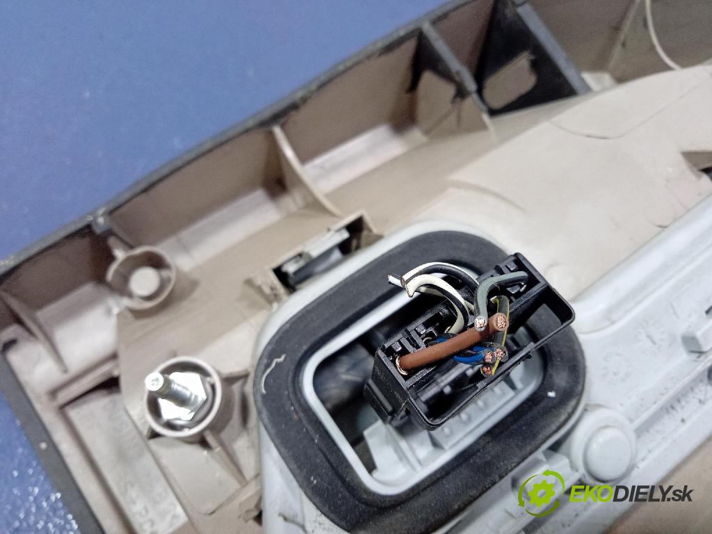 Opel Zafira 2003 světlo Zad: levá Mimo: 62280