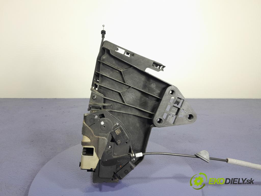 Volvo V60 2013 zámek dveře před Levý: 31301737