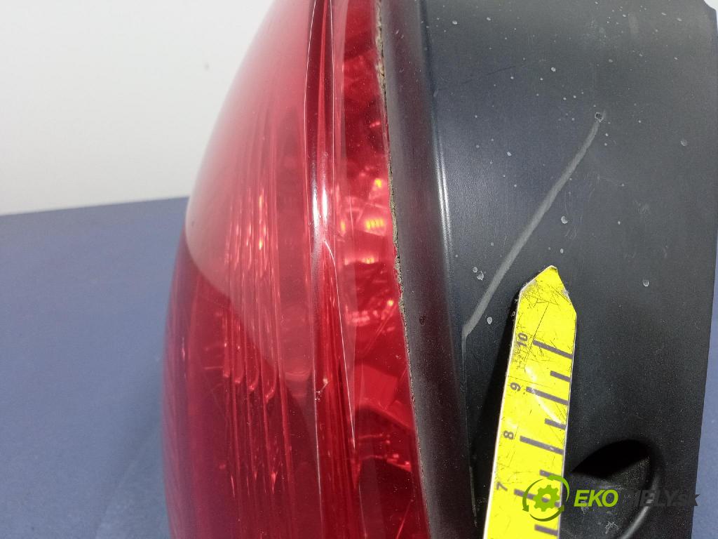Peugeot 308 2008 světlo Zad: levá Mimo: 96814447XT