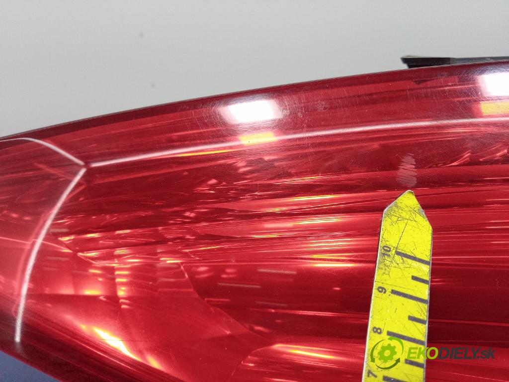 Peugeot 308 2008 světlo Zad: levá Mimo: 96814447XT