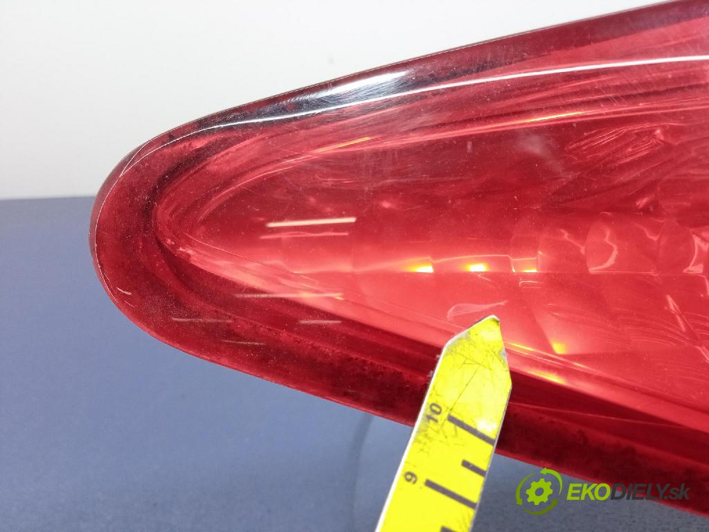 Peugeot 308 2008 světlo Zad: levá Mimo: 96814447XT