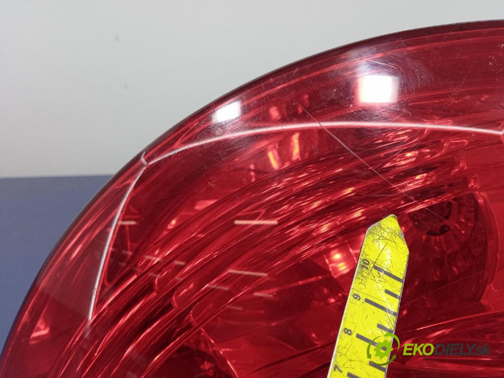 Peugeot 308 2008 světlo Zad: Práva: Mimo: 96814438XT
