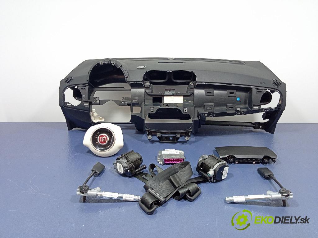 Fiat 500e 2015 kokpit,přistrojova deska 5LK39JXWAD